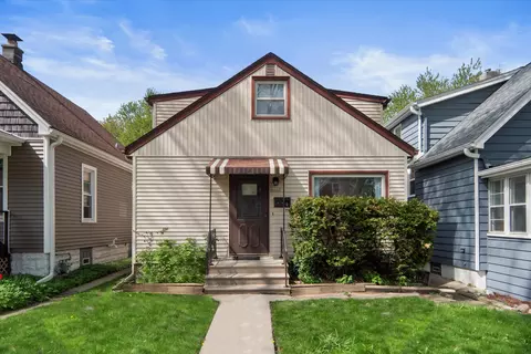8600 W Maple, West Allis, WI 53214