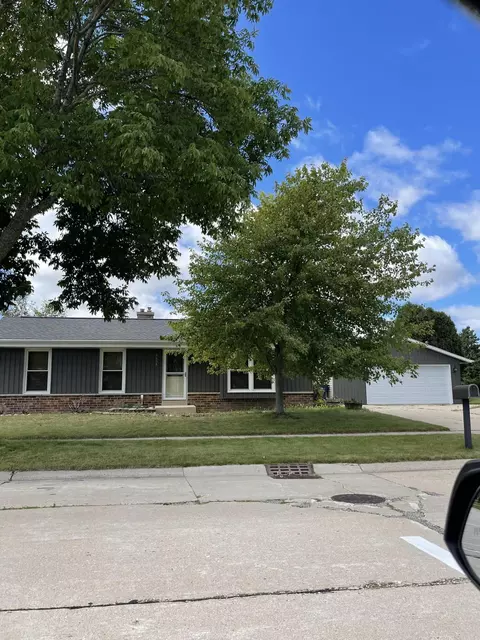 8605 S Riverton, Oak Creek, WI 53154