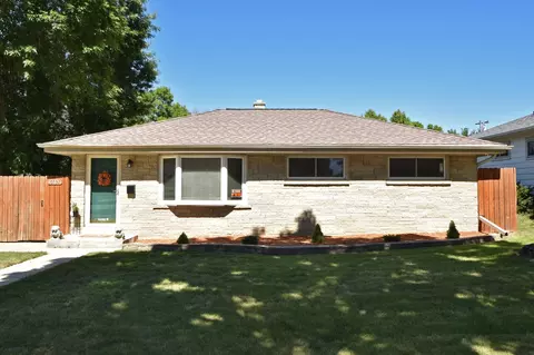 10532 W Rae, Milwaukee, WI 53225
