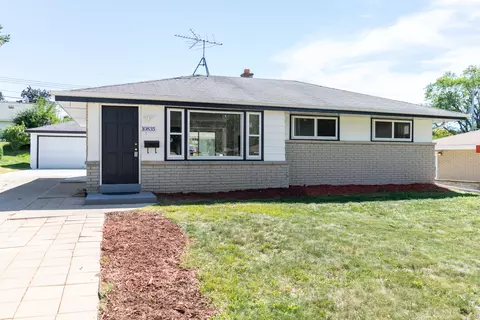 10835 W Harvest, Milwaukee, WI 53225