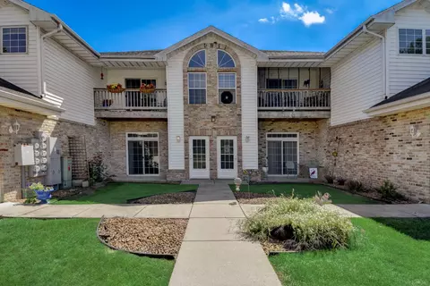 6160 S Creekside #5, Cudahy, WI 53110