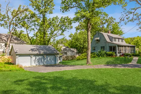 288 Pottawatomi, Fontana, WI 53125