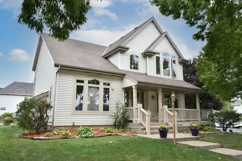 2102 W Walnut, Milwaukee, WI 53205