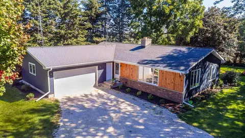 7007 Moenning, Wilson, WI 53081