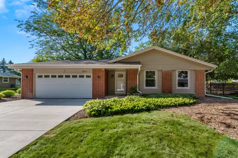 1211 Yorktown, Oconomowoc, WI 53066
