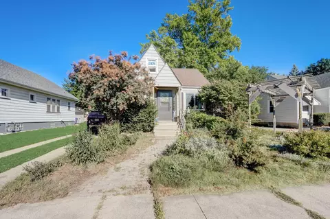 7813 27th, Kenosha, WI 53143