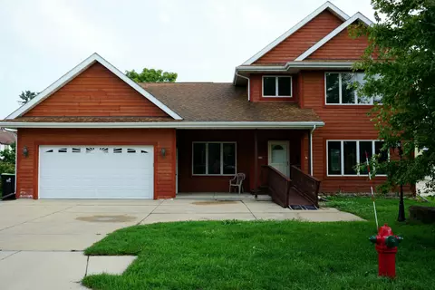 610 Church, Hartford, WI 53027
