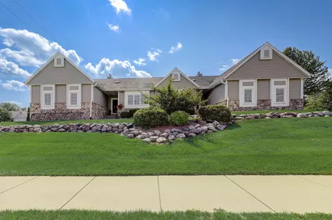 2311 Hunters, Grafton, WI 53024