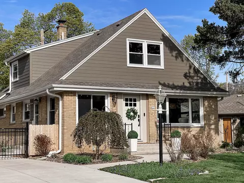 631 N 104th, Wauwatosa, WI 53226