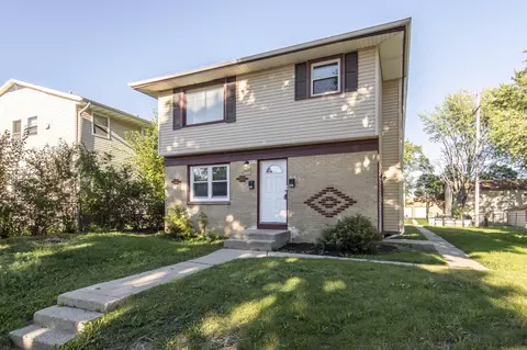 6046 N 61st #6048, Milwaukee, WI 53218