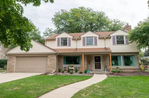 10661 W Grantosa, Wauwatosa, WI 53222