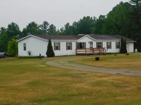 w10823 West Town Hall Road, Red Springs, WI 54128