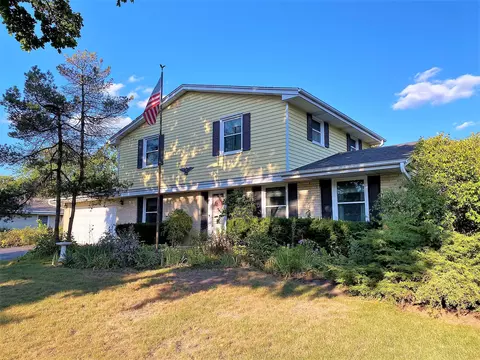 2317 Misty, Waukesha, WI 53186