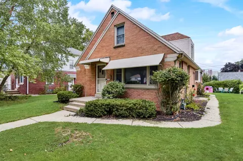 3414 W Poe, Milwaukee, WI 53215