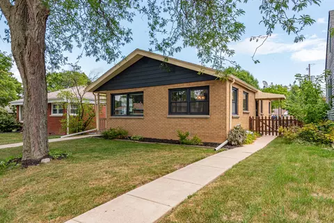 3828 N 98th, Milwaukee, WI 53222