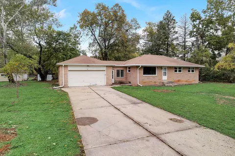 3620 W Southland, Franklin, WI 53132