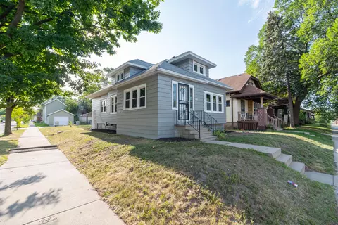 3760 N 27th, Milwaukee, WI 53216
