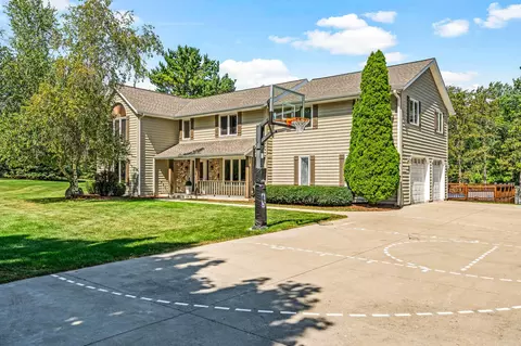 n11w24150 River, Pewaukee, WI 53188