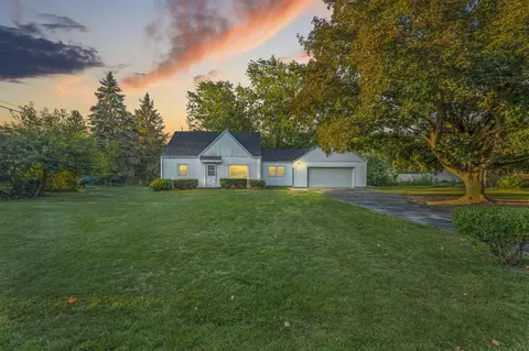 1755 S Craftsman, New Berlin, WI 53146