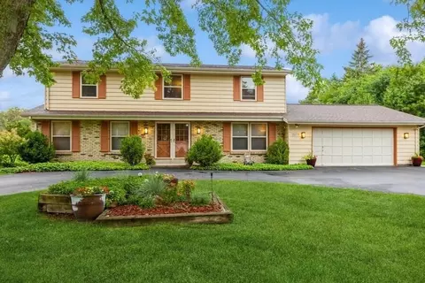 9479 N Waverly, Bayside, WI 53217