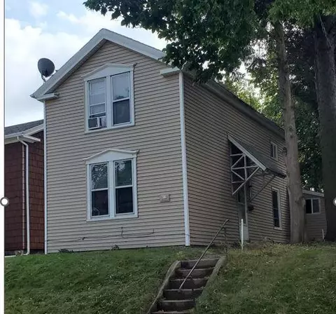 913 New York, Sheboygan, WI 53081