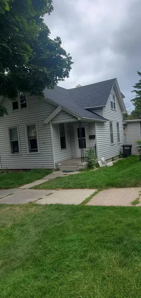 1543 S 10th, Sheboygan, WI 53081