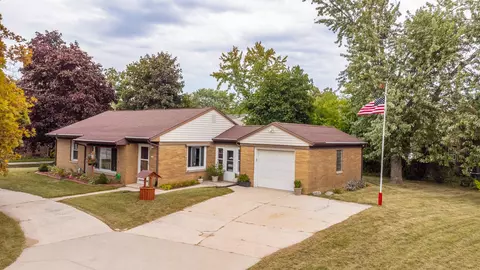 3603 Lakeshore, Sheboygan, WI 53083