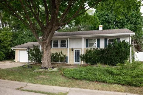 1811 28th, La Crosse, WI 54601