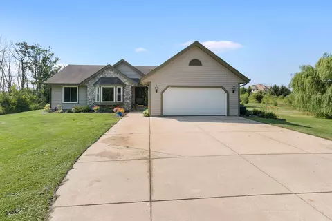 2503 Hillcrest, Port Washington, WI 53074