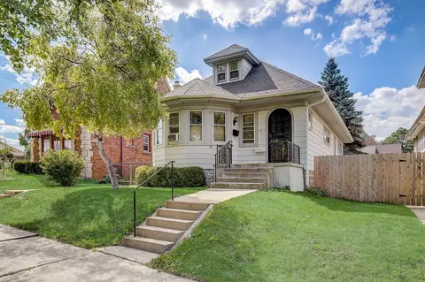3467 S 11th, Milwaukee, WI 53215