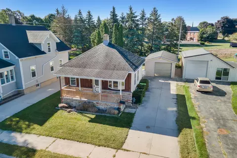 1815 Pleasant, New Holstein, WI 53061