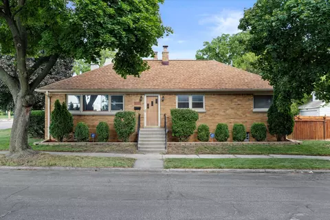 3072 N 75th, Milwaukee, WI 53210