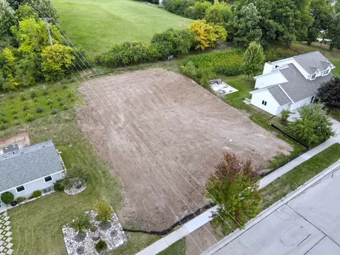 Lt1 E Clifford, Plymouth, WI 53073