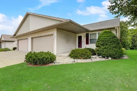 200 S Water #D5B, Lomira, WI 53048