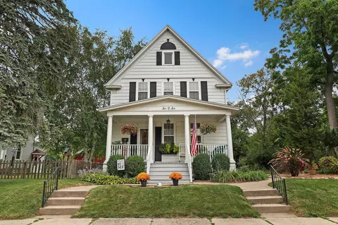 606 Milwaukee, South Milwaukee, WI 53172