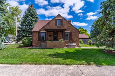 855 Superior, Oostburg, WI 53070