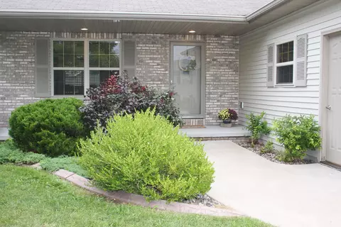1069 Tracey, Menasha, WI 54952