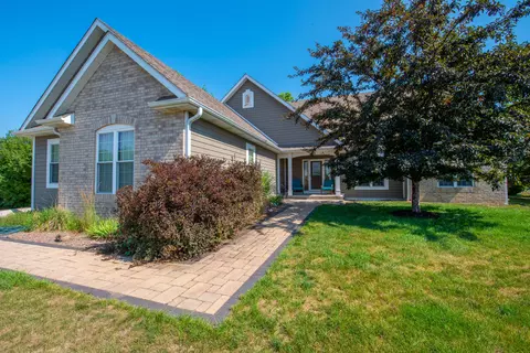2925 Seven Oaks, Dover, WI 53139