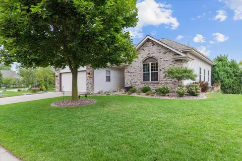 1303 Carla, West Bend, WI 53095