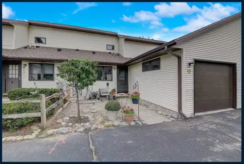 n6963 Rock Lake Road #17, Lake Mills, WI 53551