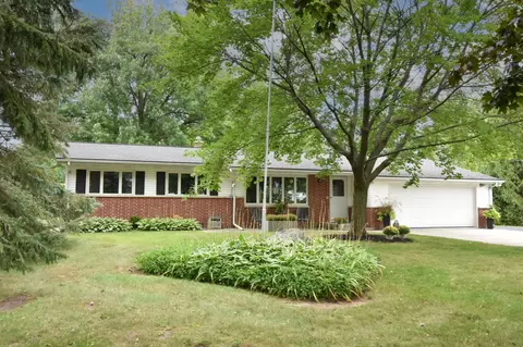 3051 Green Bay, Port Washington, WI 53074
