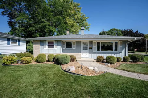 4010 Harding, Kenosha, WI 53142