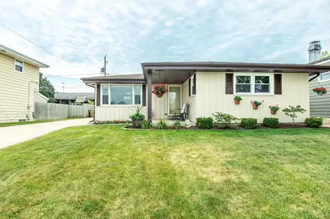 3925 88th, Kenosha, WI 53142