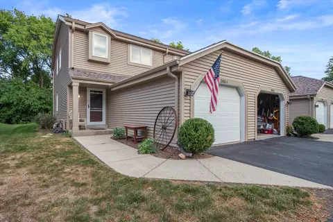 2415 Willowood #A, Waukesha, WI 53188