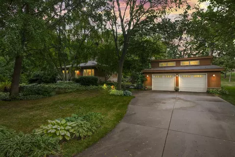 n52w21742 Virginia, Menomonee Falls, WI 53051