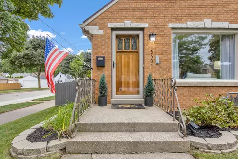 3301 N 85th, Milwaukee, WI 53222