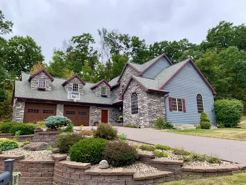 1525 Torrey Vw, Sparta, WI 54656