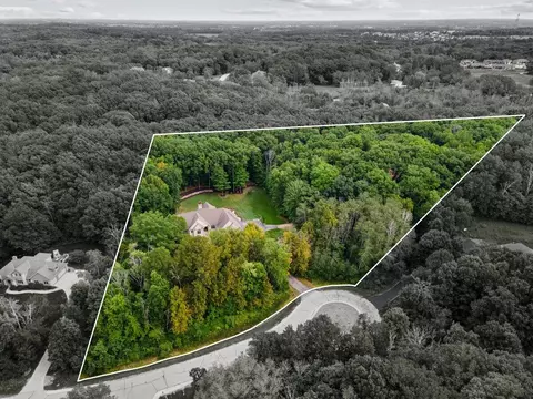 4056 Foxbury, Polk, WI 53086