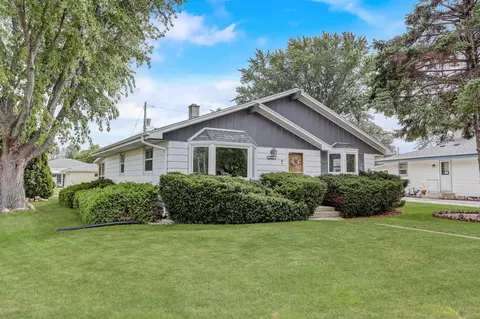6043 W Plainfield, Greenfield, WI 53220