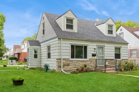 5630 W Sheridan, Milwaukee, WI 53218